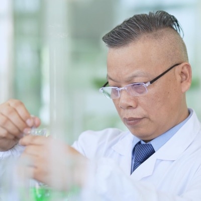 张邦华——艾诗特首创人、、、中国南宫电子官网之父